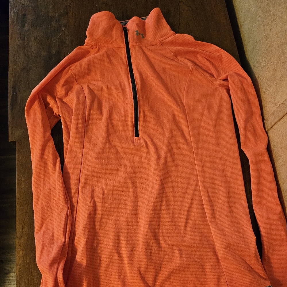 Under Armour Orange Woman's Workout Top Size XS